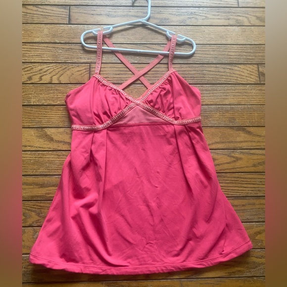 Lululemon Peplum style tank top - Picture 1 of 4
